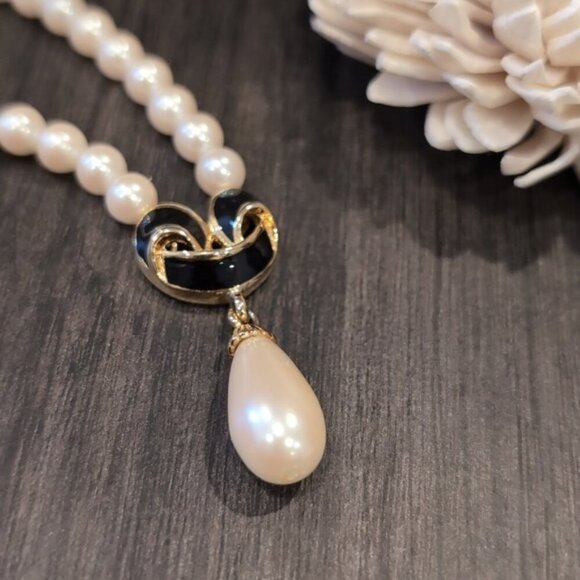 Vendôme 1970s Vintage Jewelry Set Pearl Necklace Clip On Earrings Enamel Gold - Picture 3 of 9